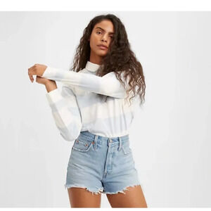 Levi’s 501 Original Shorts Light Wash Denim Distress‎ Raw Hem High Waist Size 27